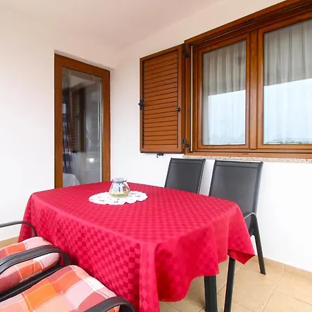 Nela 848 Appartement Pula